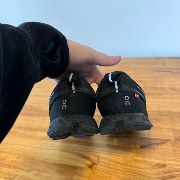 On Running Cloud 5 All Black Slip On Athletic Sneakers Size 6 - Picture 7 of 8
